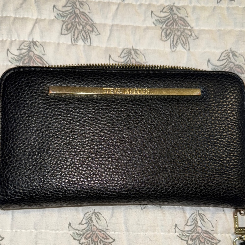 Steve Madden Black Textured Wallet with Gold Accent